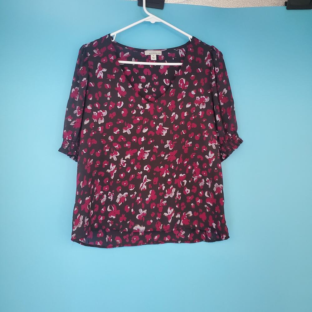Allison Joy Blouse Size Small Short Sleeve V-Neck